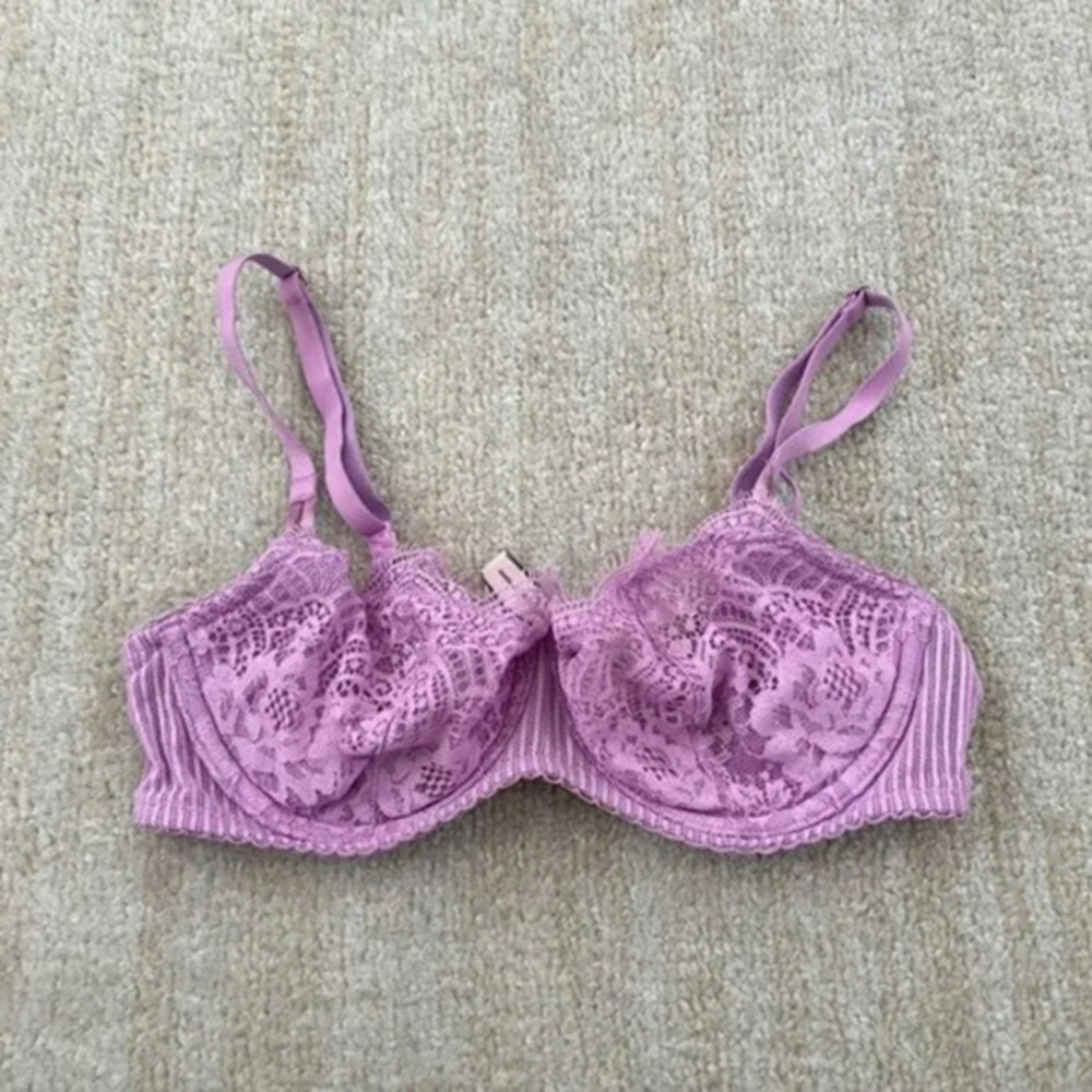Victoria’s Secret Push Up Dream Angel Bra Without Padding 34C
